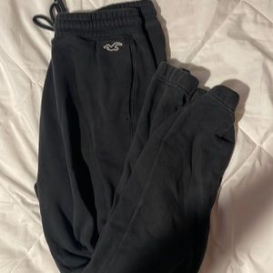 Black Hollister Sweatpants ( medium )